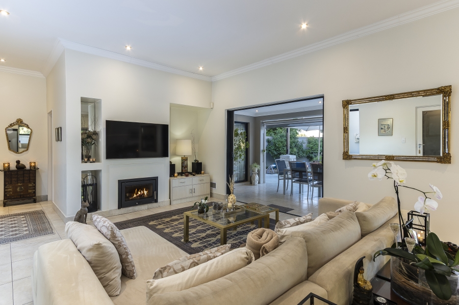 2 Bedroom Property for Sale in De Wijnlanden Residential Estate Western Cape